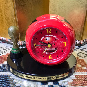 코카콜라 2002 한일월드컵기념 축구공 탁상시계