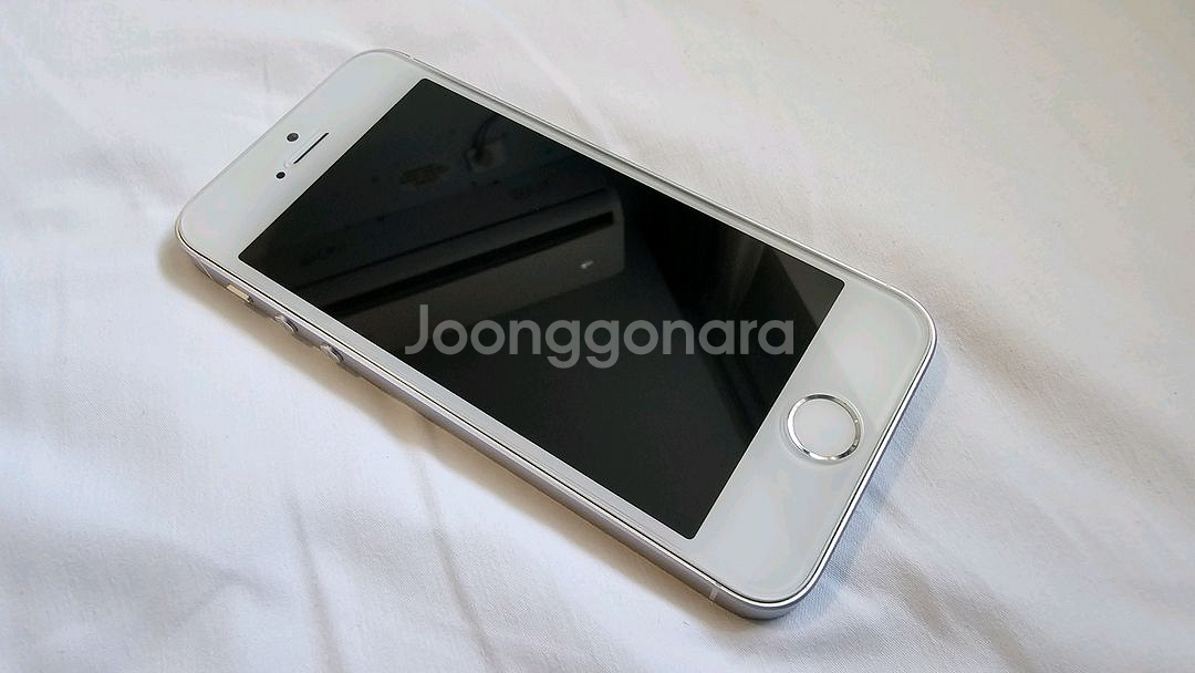 [정품] 아이폰 SE1 128GB 배터리신품 무음카메라--1
