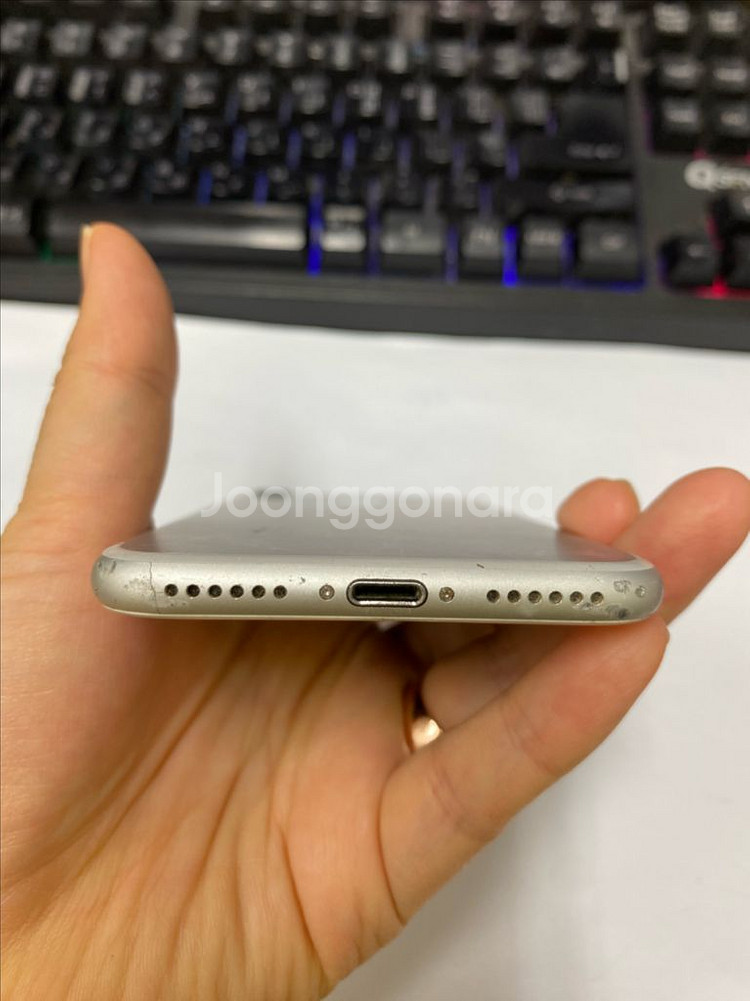 아이폰7 실버 액정SS급 128GB 빈티지카메라대량가능--6