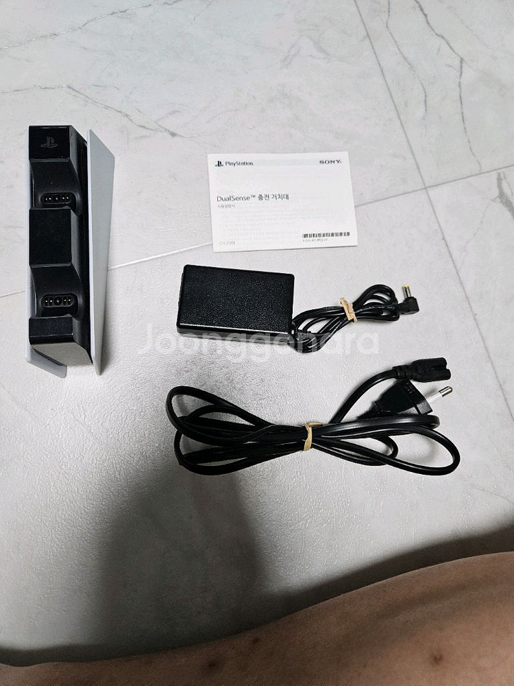 ps5 듀얼센스 충전 거치대--2