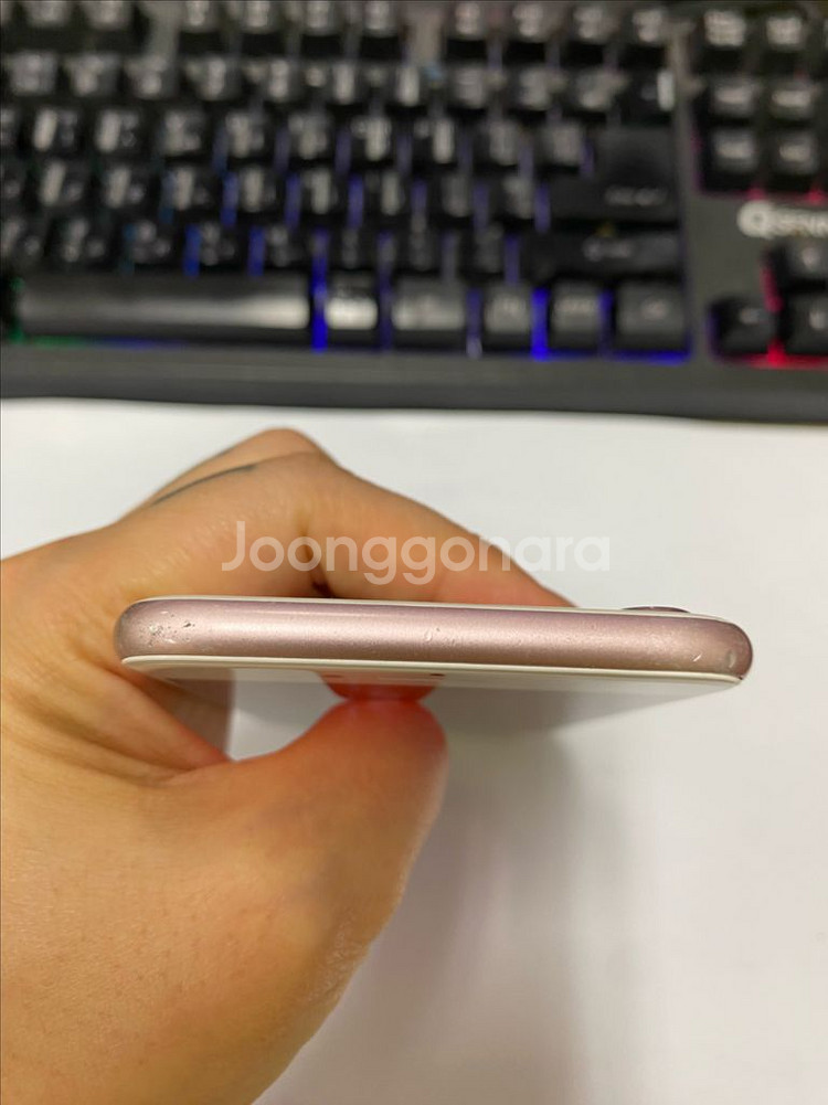 아이폰7 로즈골드 액정SS급 128GB 배터리100%--3