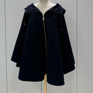 정품 루이비통 리버서블 마히나 모노그램 케이프 코트