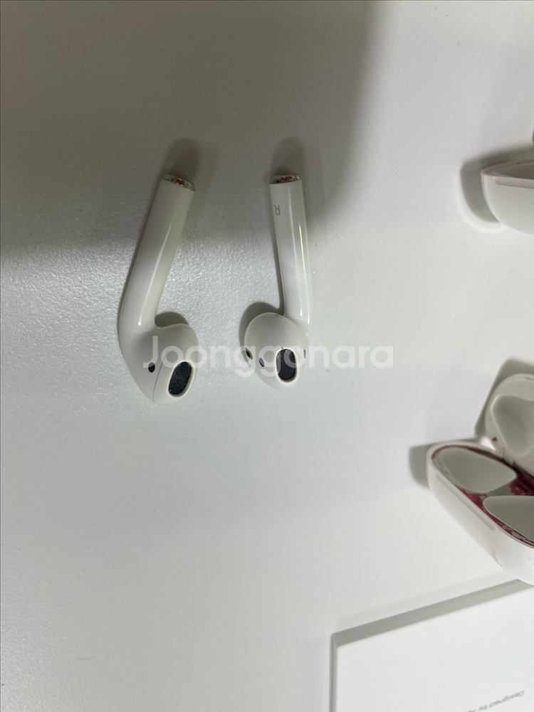 에어팟 2세대 고장 2개 일괄판매합니다--3