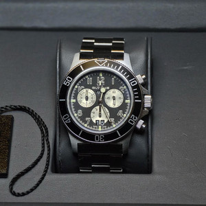 글라이신 Glycine 컴뱃서브 쿼츠 크로노 시계