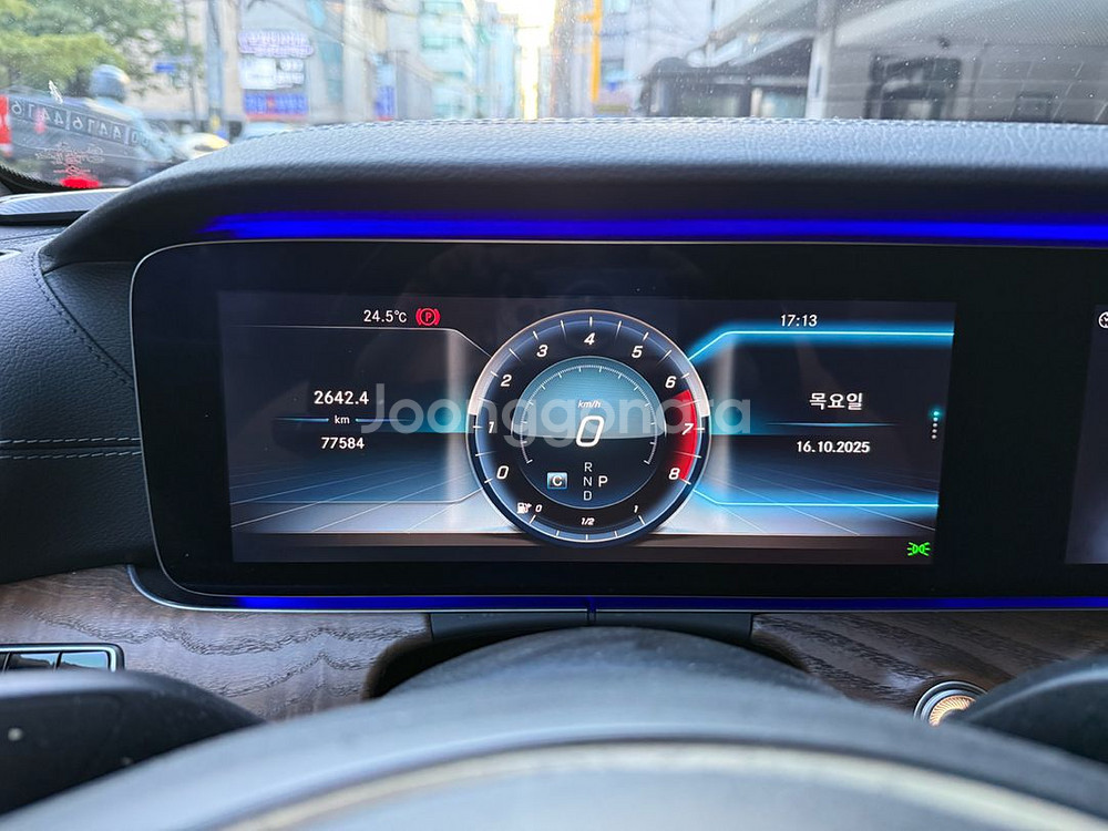 벤츠 E클래스 E300 4MATIC 익스클루시브--0