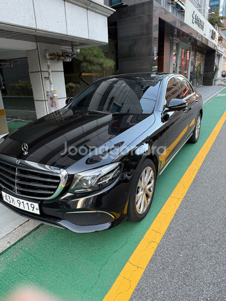 벤츠 E클래스 E300 4MATIC 익스클루시브--5