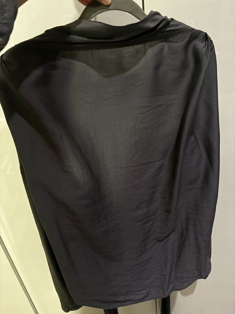 리본빛 shophie blouse 소피블라우스 이미지