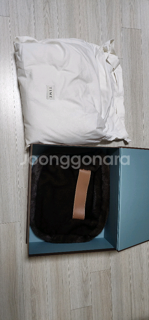 25년 타임 고액 구스 패딩&파우치..새상품~!!!--3