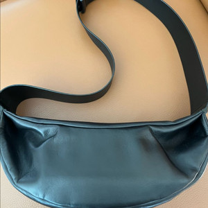 코스 cos 스윙백