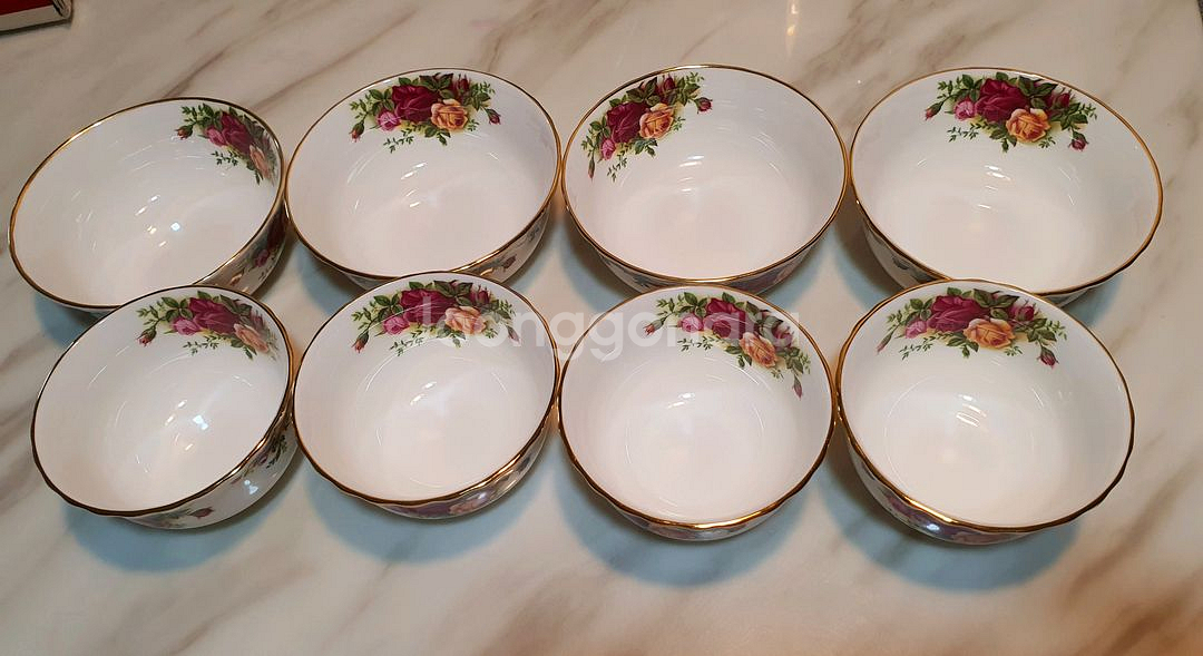 영국 로얄알버트 황실장미 밥공기4국그릇4 개당값--2