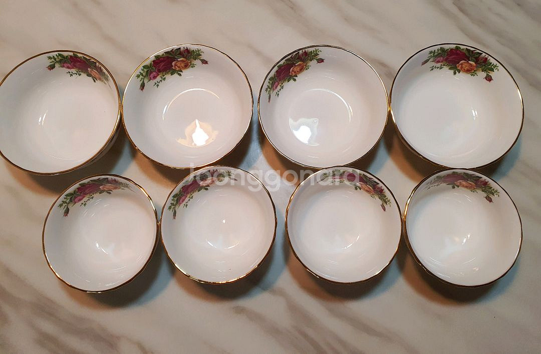 영국 로얄알버트 황실장미 밥공기4국그릇4 개당값--3