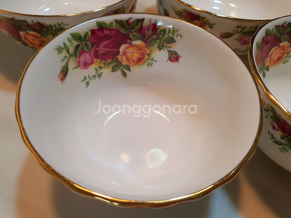 영국 로얄알버트 황실장미 밥공기4국그릇4 개당값--4