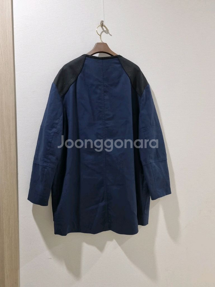 마쥬 Maje 네이비 배색 라운드넥 코트--4