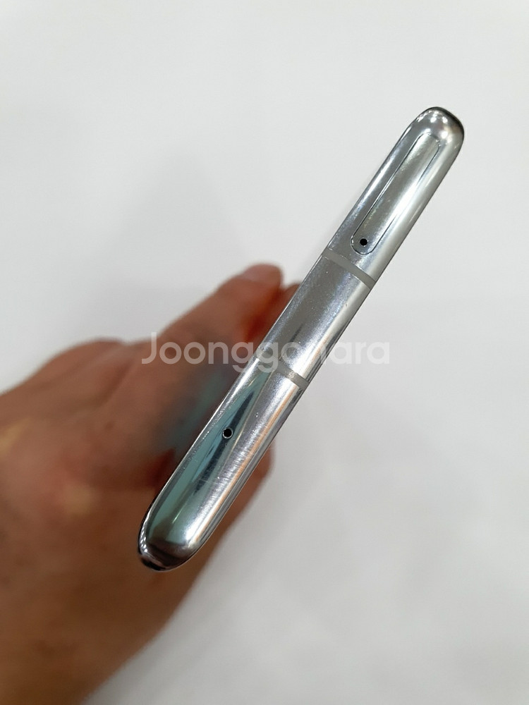 LG 벨벳 128GB 화이트 상태굿 정상단말기 입니다.--3