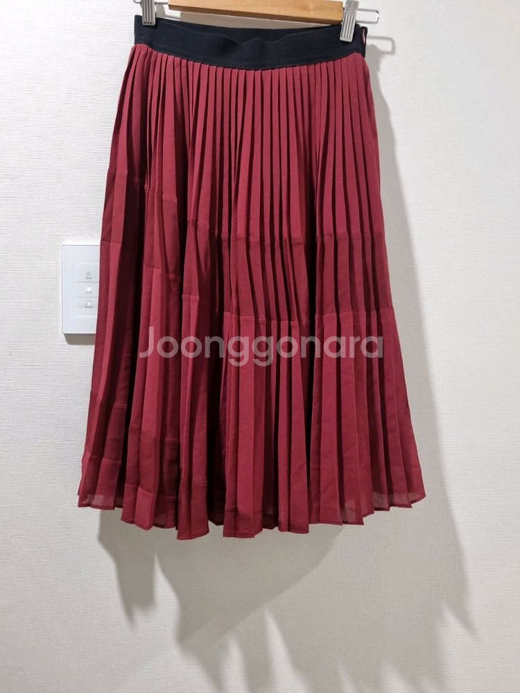 한섬 SJSJ 밴딩 플리츠 스커트 새상품--2