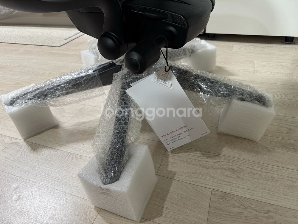 허먼밀러 뉴에어론 C 새틴알루 오닉스블랙--3