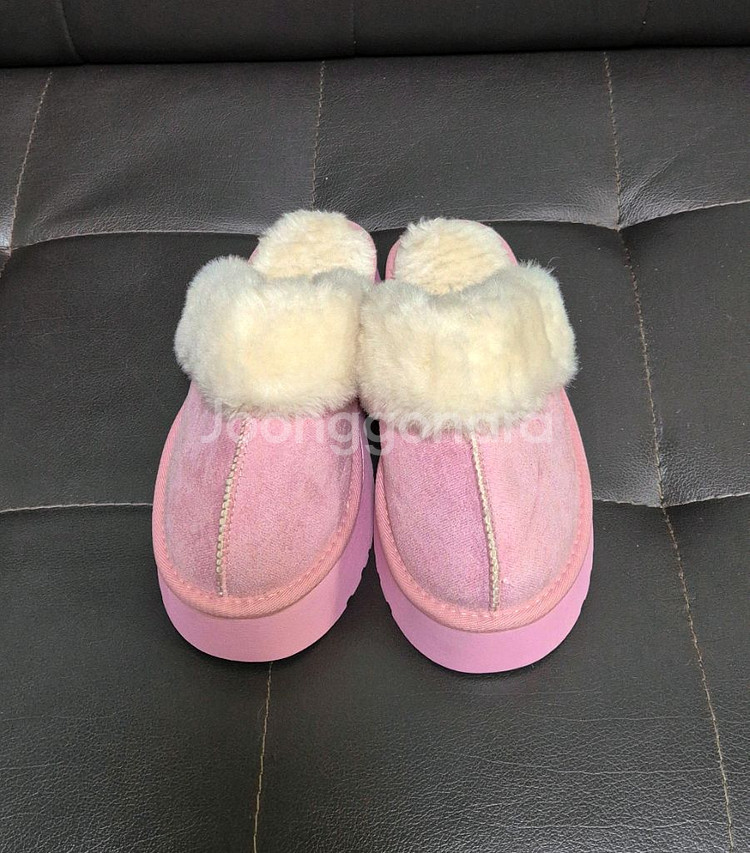 [새상품] 핑크 통굽 키높이 어그 슬리퍼(235)--1