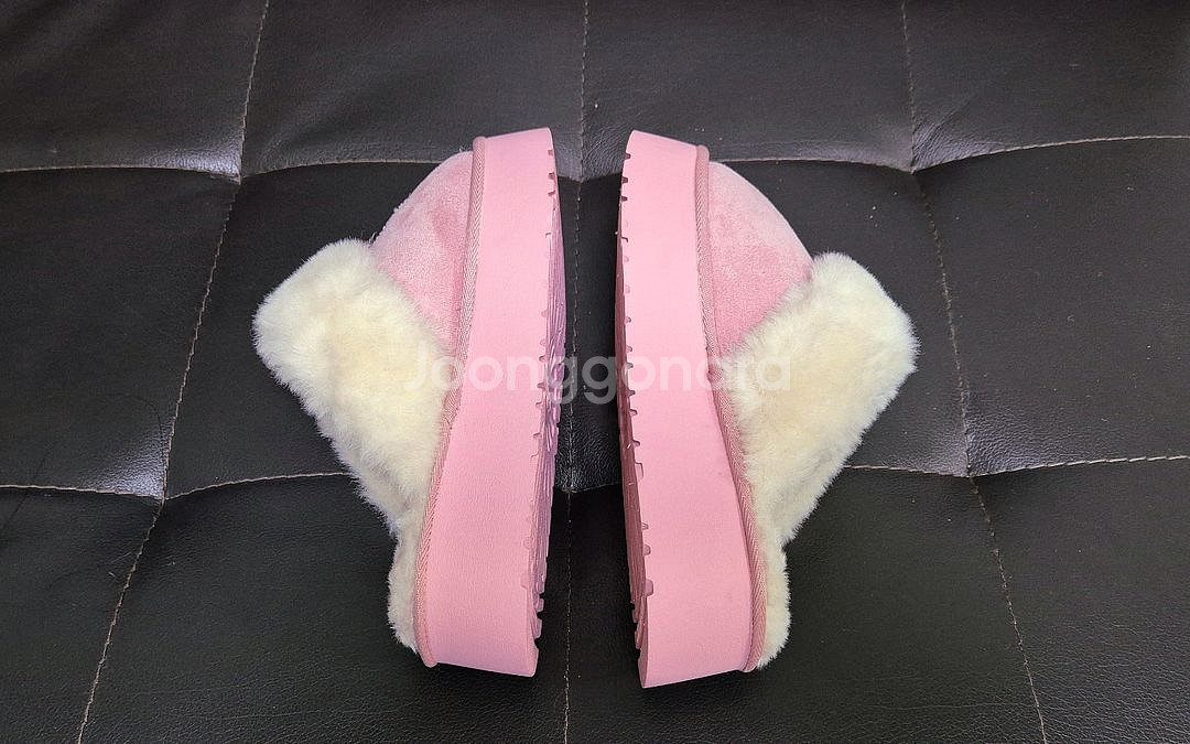 [새상품] 핑크 통굽 키높이 어그 슬리퍼(235)--6