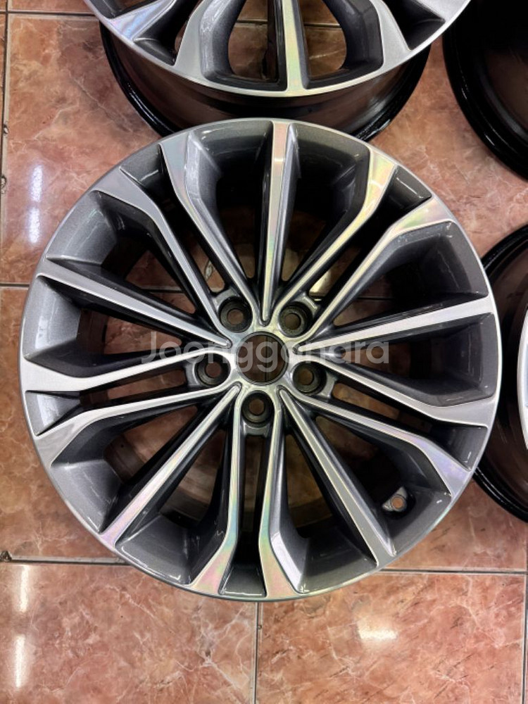 제네시스dh 18인치 순정 휠세트 팝니다--2