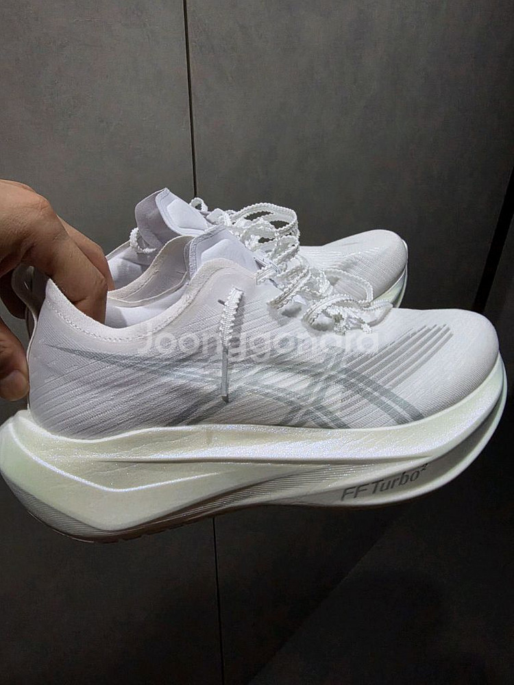 아식스 메가블라스트 화이트 흰색 250mm--0