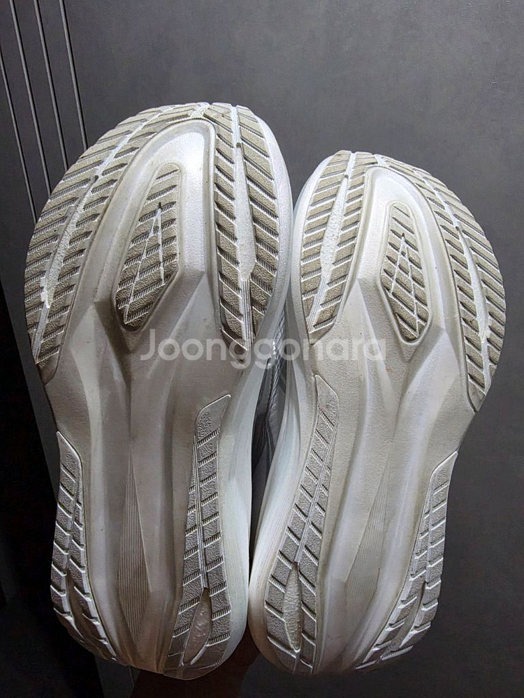 아식스 메가블라스트 화이트 흰색 250mm--3