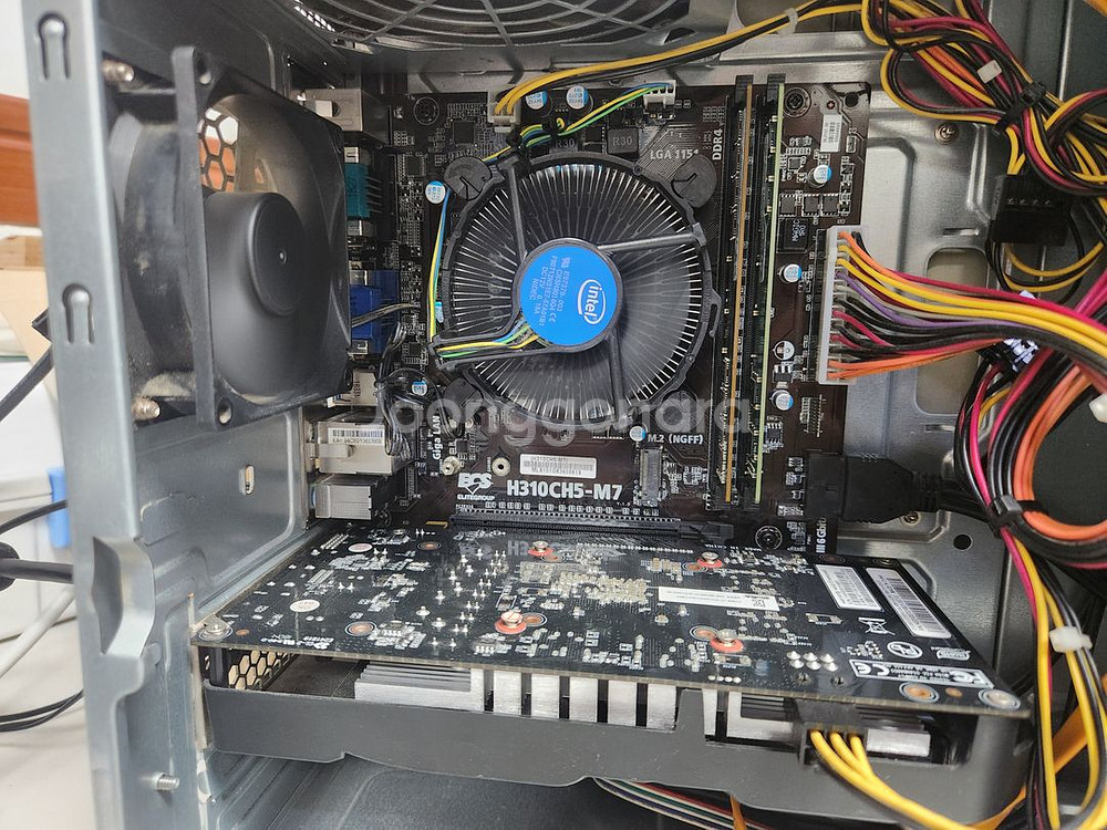 i5 8400, 1050ti 컴퓨터 본체 팝니다--1