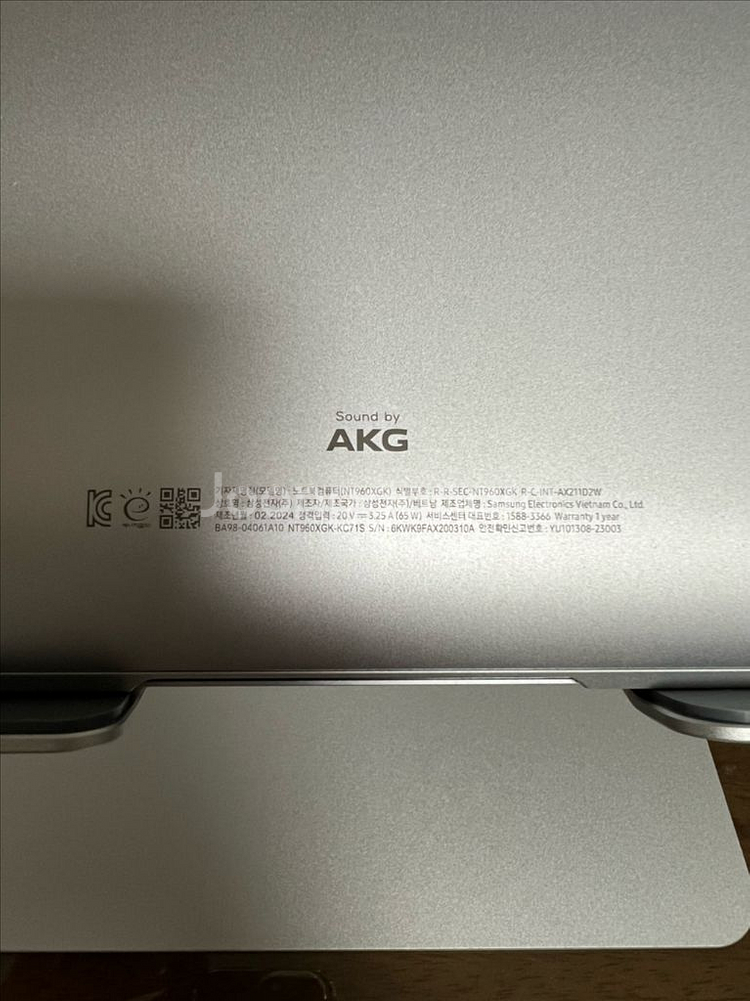 삼성 갤럭시북4프로(NT960XGK KC71) 노트북--9