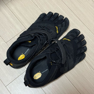 비브람 파이브핑거스 v-train 275mm