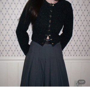 레터프롬문 울 가디건 블랙