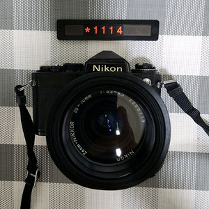 니콘 FE 35-70mm 줌렌즈 블랙바디 필름카메라