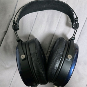 mr.speaker ether flow 헤드폰 팝니다