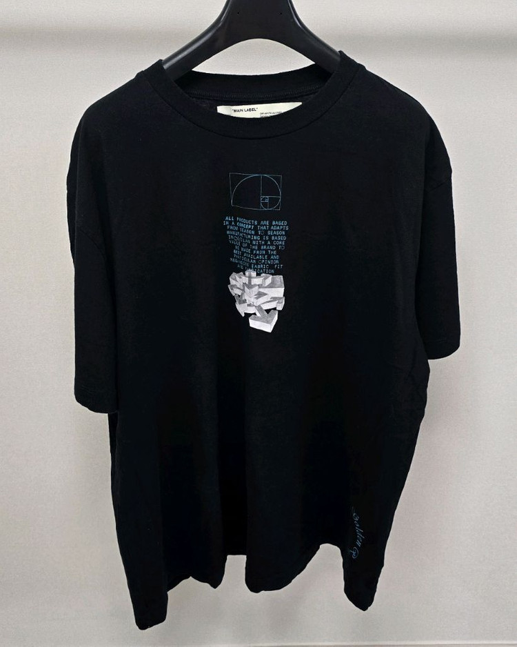 오프화이트 드리핑 애로우 반팔 티셔츠 오버핏 L사이즈 이미지