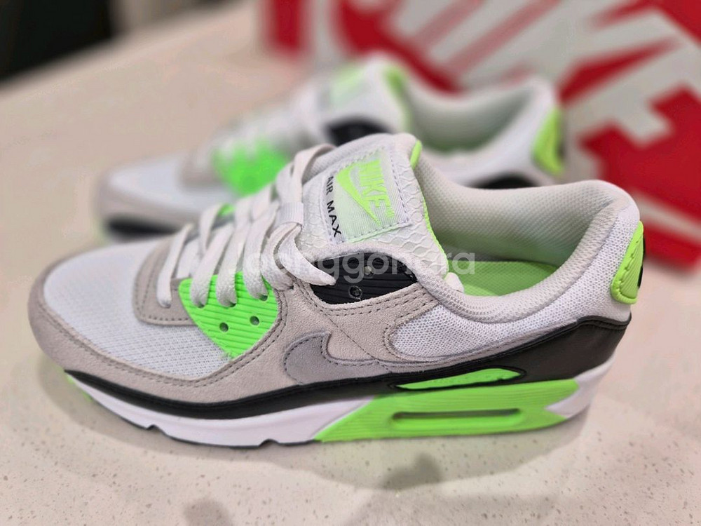 나이키 에어맥스90 새상품--0