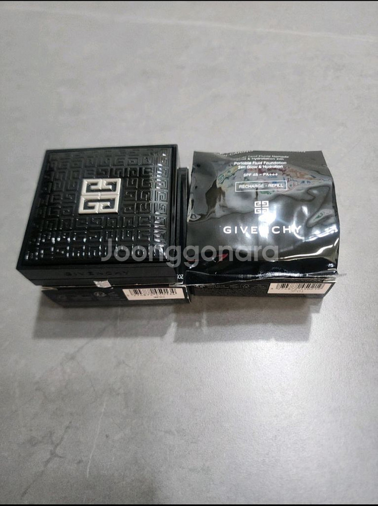 [새상품]지방시 스킨 글로우 쿠션 (C-105)--0