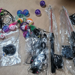 고양이 장난감 전부 드려요