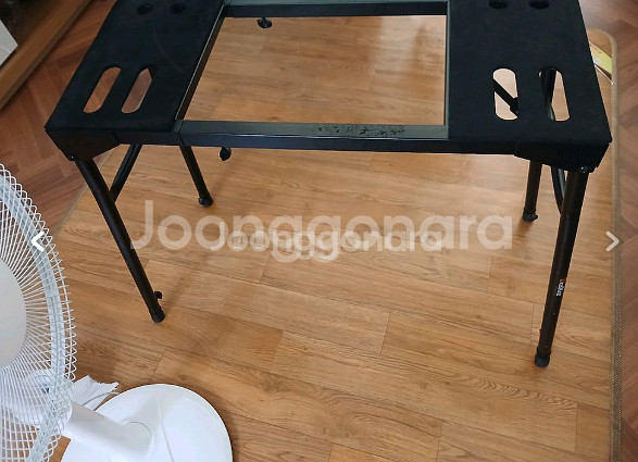 튼튼한 피아노 거치대 팝니다 (브랜드 버스커 제품)--0