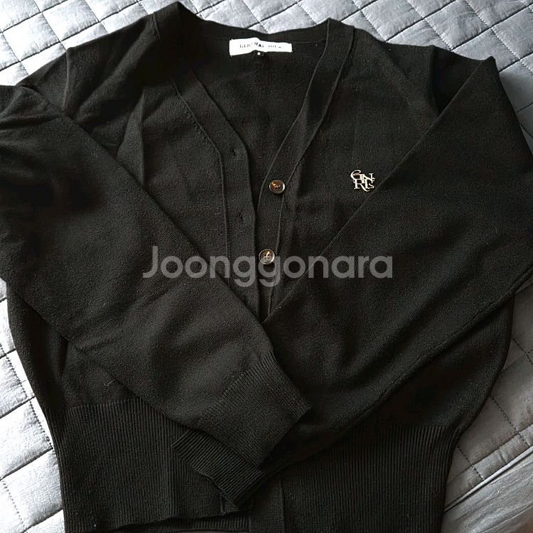 제너럴아이디어 에센셜 가디건 브이넥 블랙 S--1