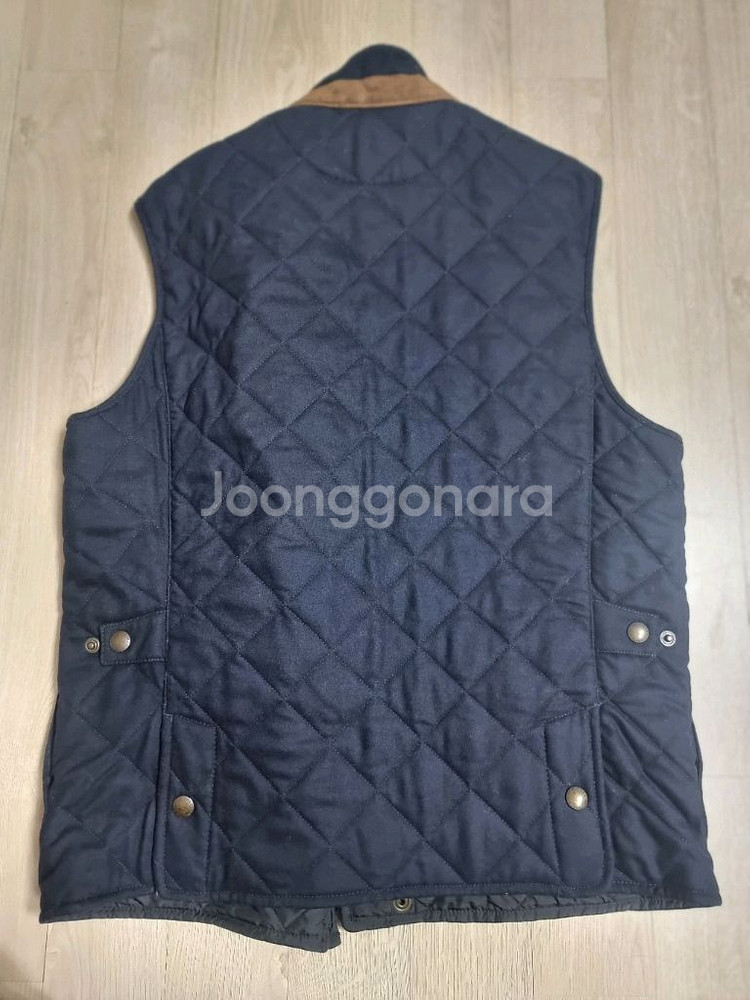 폴로 네이비 울 퀼팅조끼 m(100)팝니다.--2