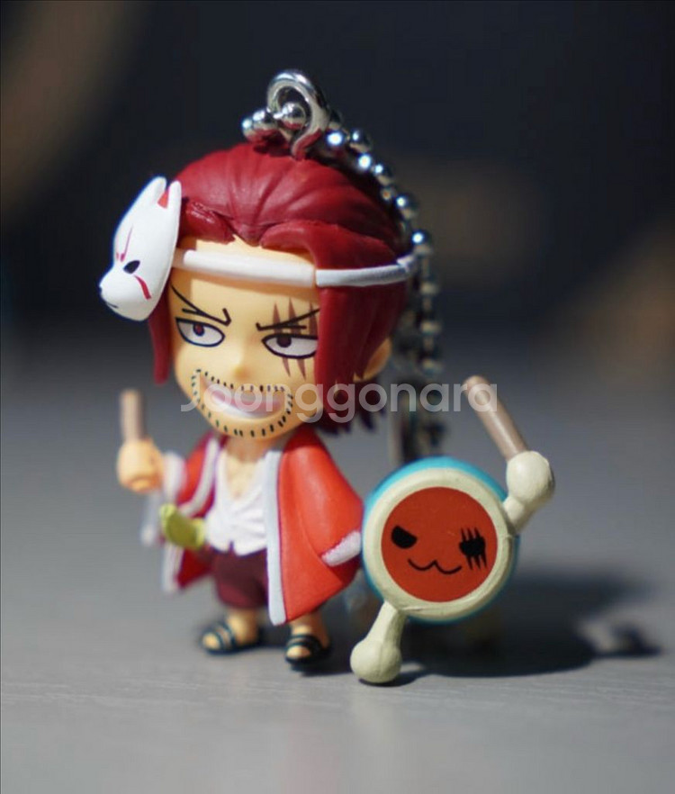 원피스x태고의달인 샹크스 키링 가챠 피규어--1