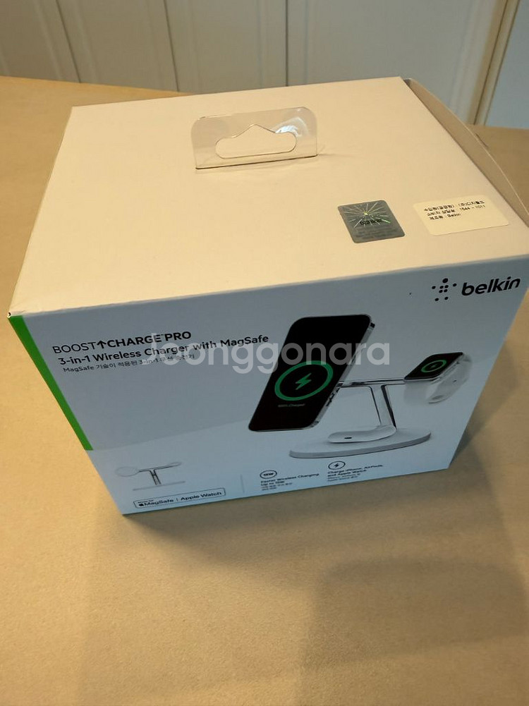벨킨 3-in-1 무선 충전기 스탠드입니다--5