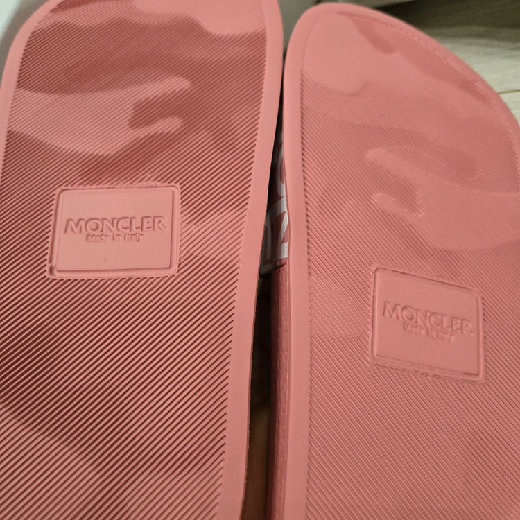 몽클레어 슬리퍼--3