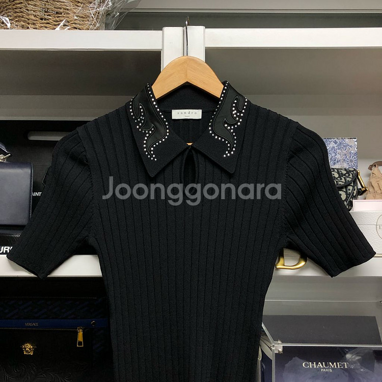 SANDRO 산드로 큐빅디테일 블랙 니트 탑--1