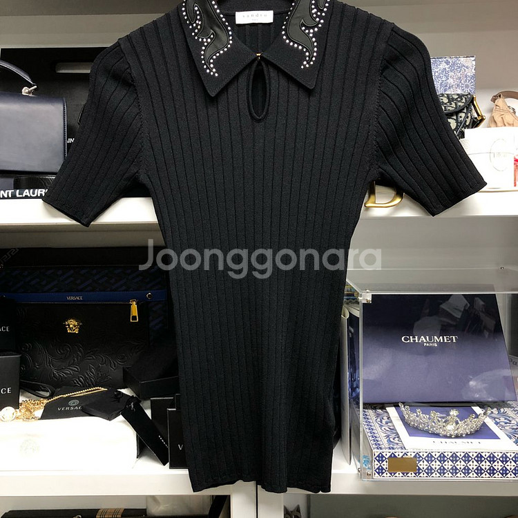 SANDRO 산드로 큐빅디테일 블랙 니트 탑--3