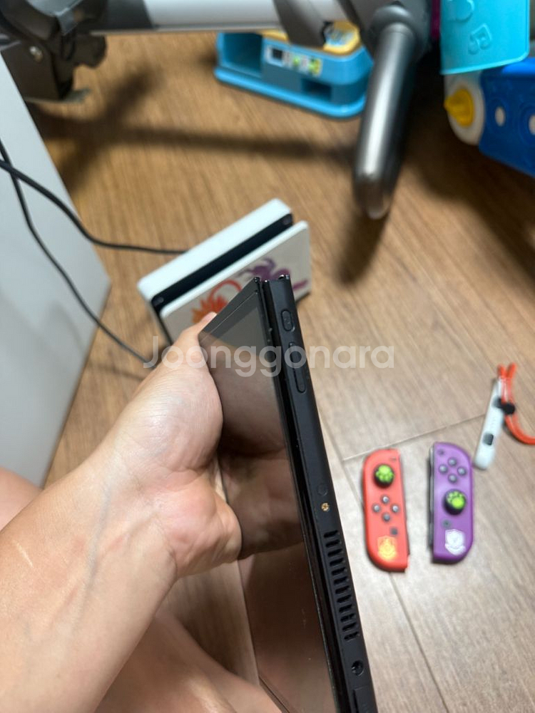 닌텐도 스위치 oled 칩 8개 포함--3