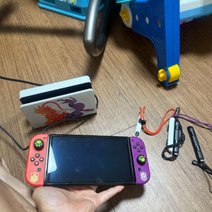 닌텐도 스위치 oled 칩 8개 포함