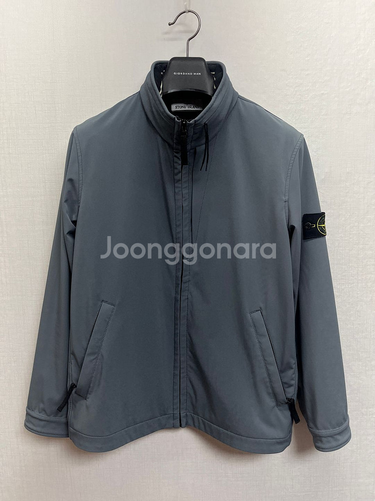 스톤아일랜드 남자 라이트 소프트쉘 후드 자켓 L 100--0