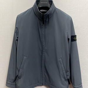 스톤아일랜드 남자 라이트 소프트쉘 후드 자켓 L 100