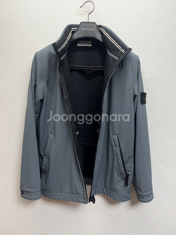 스톤아일랜드 남자 라이트 소프트쉘 후드 자켓 L 100--6