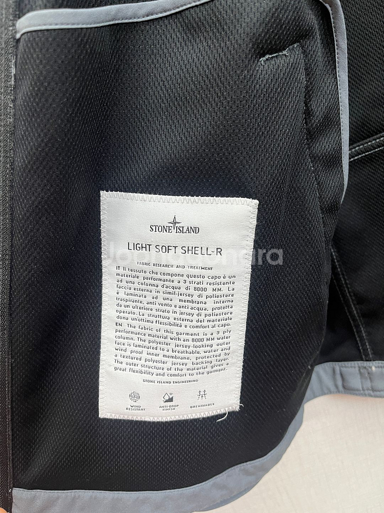 스톤아일랜드 남자 라이트 소프트쉘 후드 자켓 L 100--7