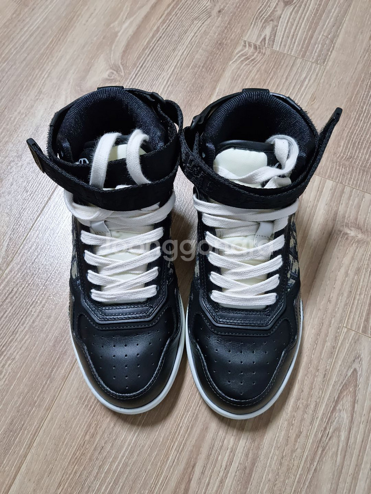 디올 옴므 B27 하이탑 스니커즈 블랙 37(240)--0